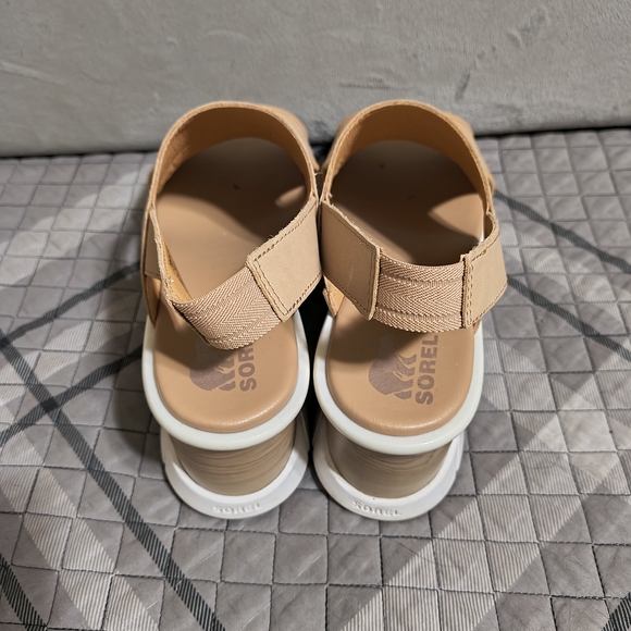 Sorel Women's Cream Slingback Sandals - Picture 3 of 4